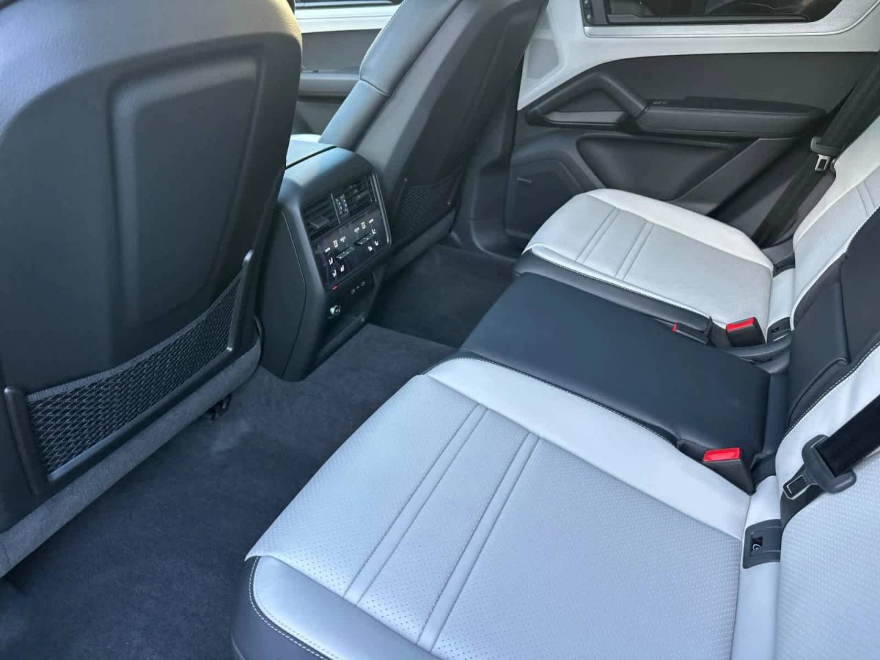 2026 Porsche Cayenne E-Hybrid