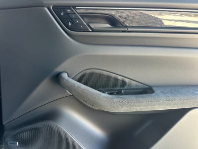 2026 Porsche Macan Macan GTS Electric