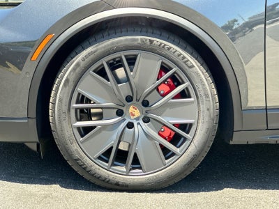 2026 Porsche Macan Macan GTS Electric