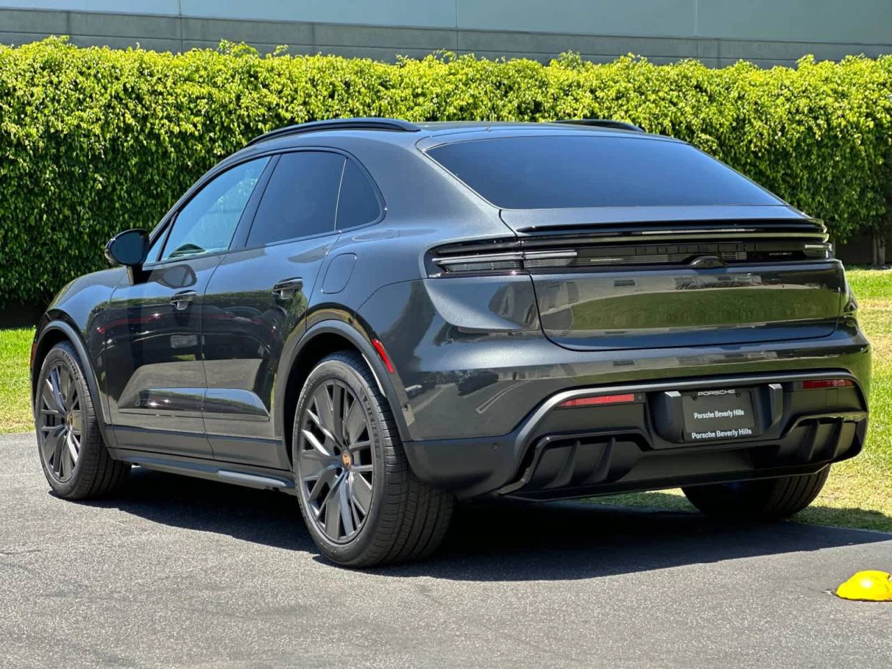 2026 Porsche Macan Macan GTS Electric