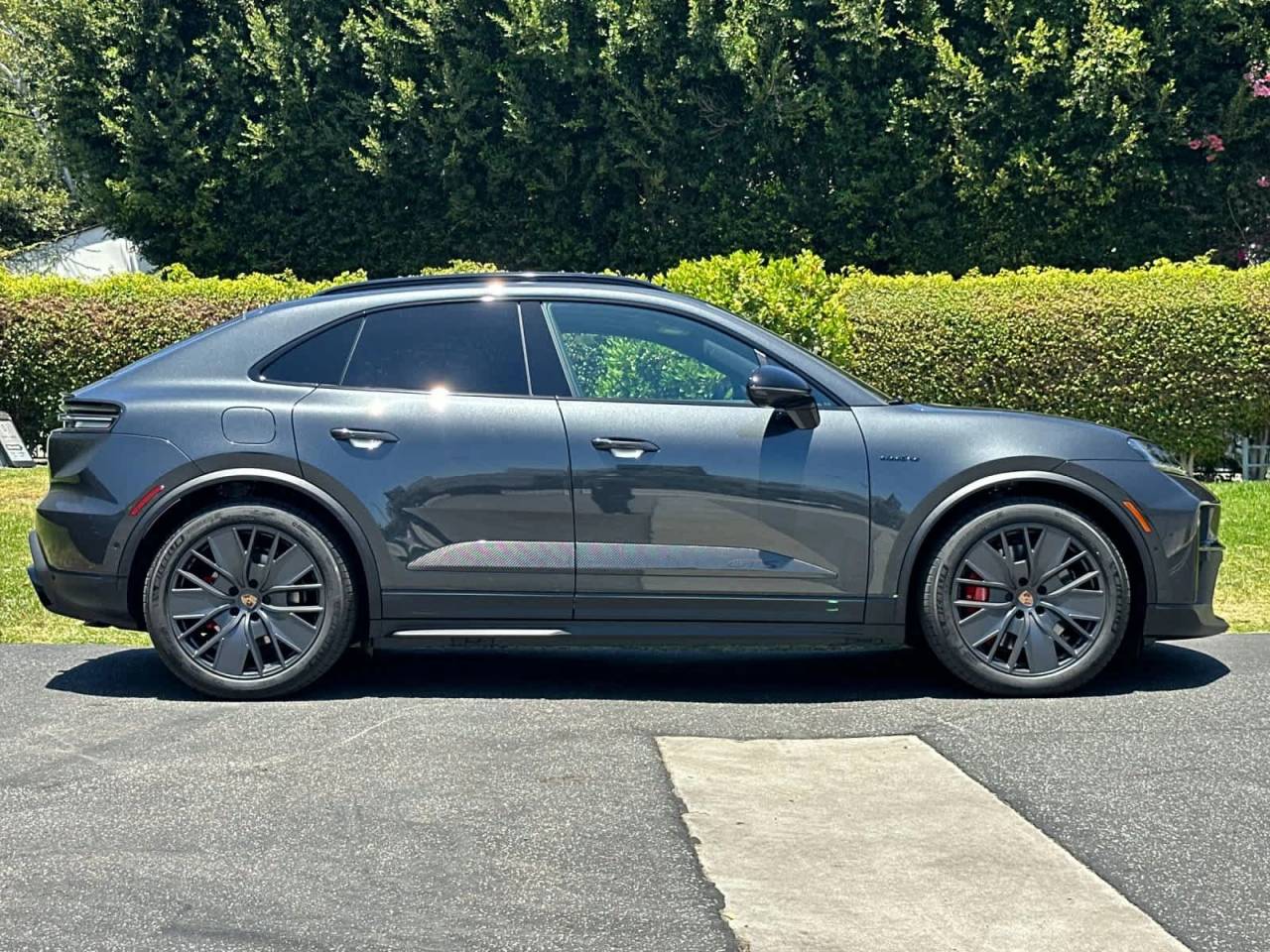 2026 Porsche Macan Macan GTS Electric