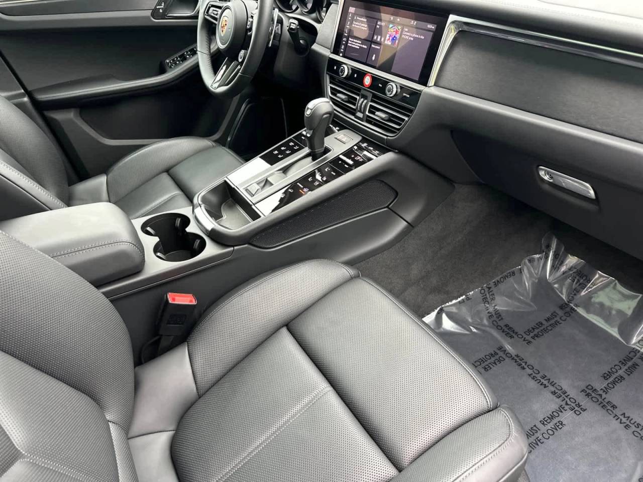 2025 Porsche Macan GTS