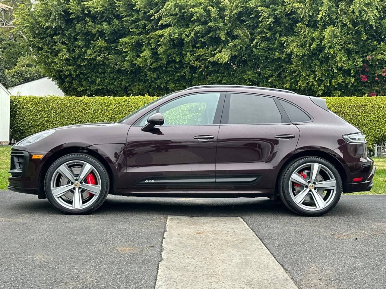 2025 Porsche Macan GTS