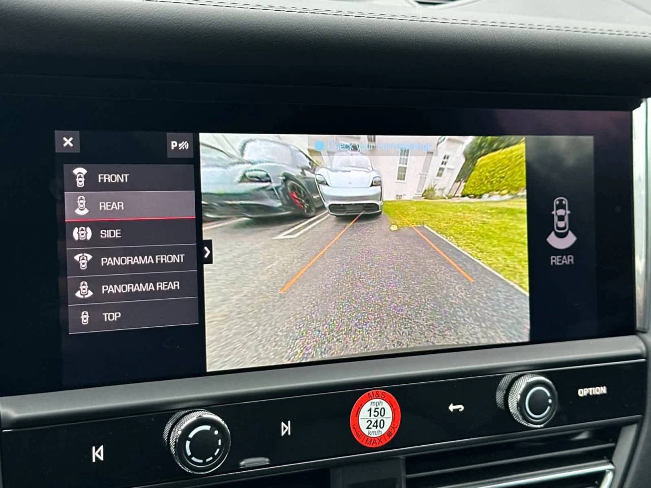 2025 Porsche Macan GTS