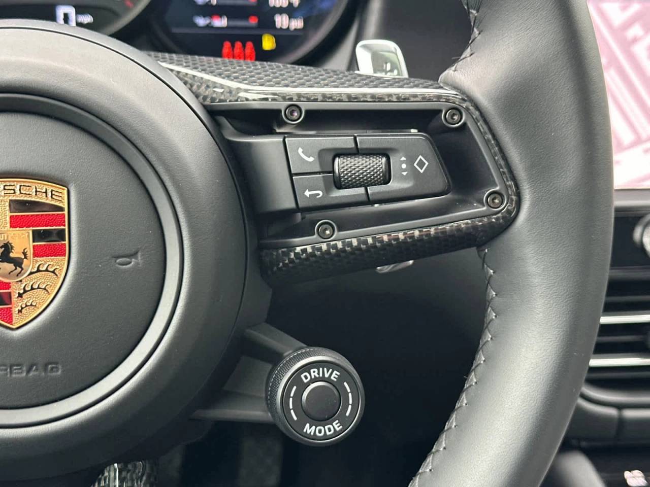 2025 Porsche Macan GTS