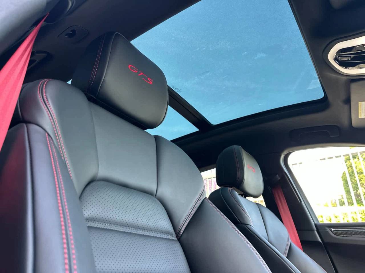 2026 Porsche Macan GTS