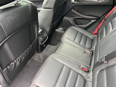 2025 Porsche Macan Macan GTS