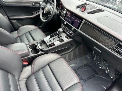 2025 Porsche Macan Macan GTS