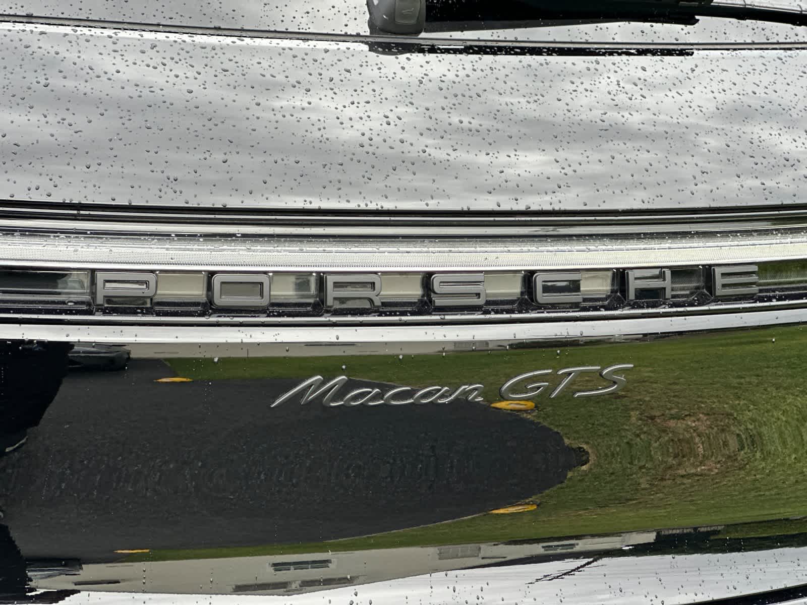 2025 Porsche Macan Macan GTS