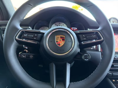 2026 Porsche Macan Macan GTS