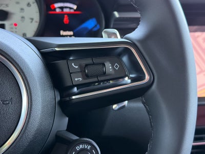2026 Porsche Macan Macan GTS