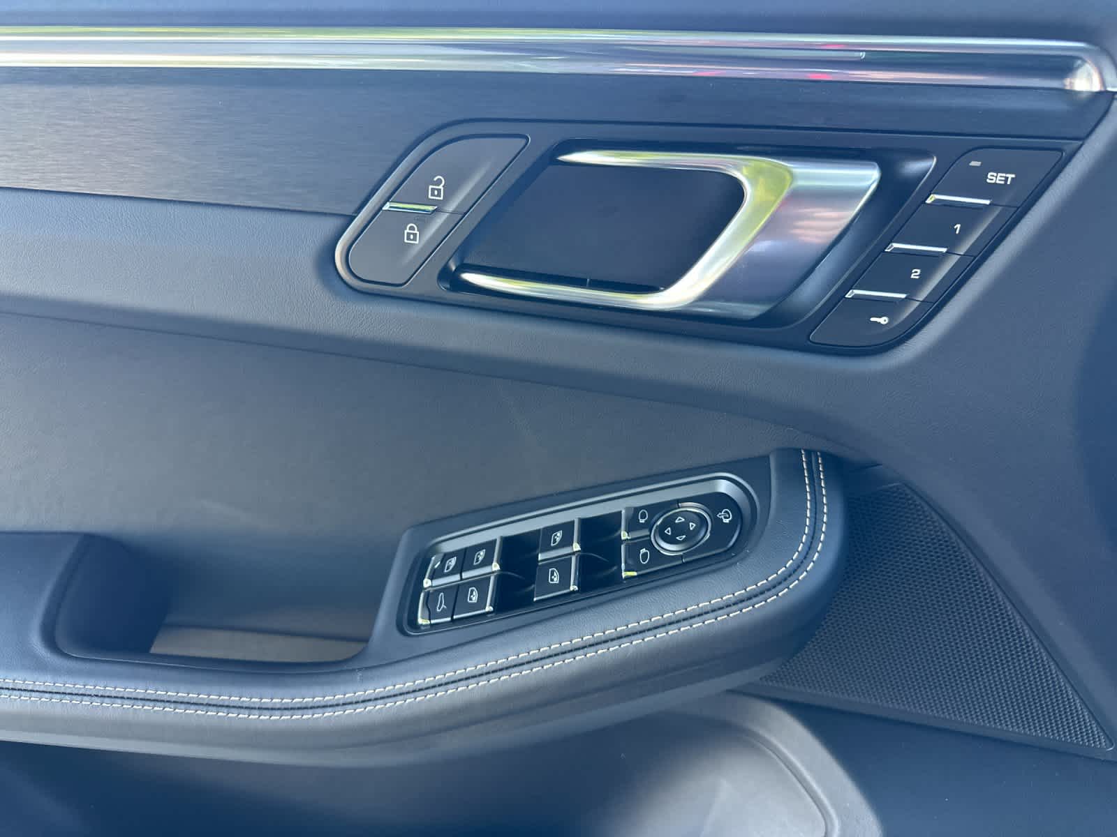 2026 Porsche Macan Macan GTS