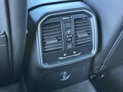 2026 Porsche Macan Macan GTS