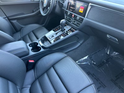 2026 Porsche Macan Macan GTS