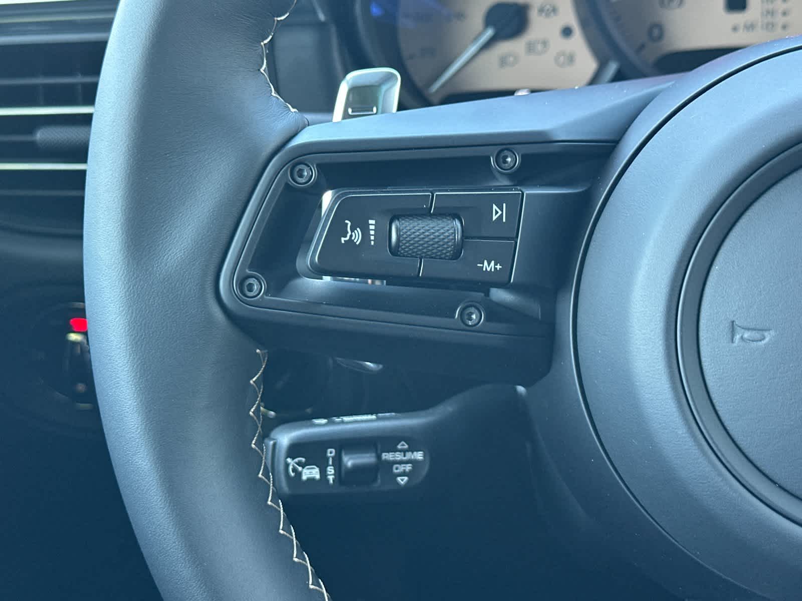 2026 Porsche Macan Macan GTS