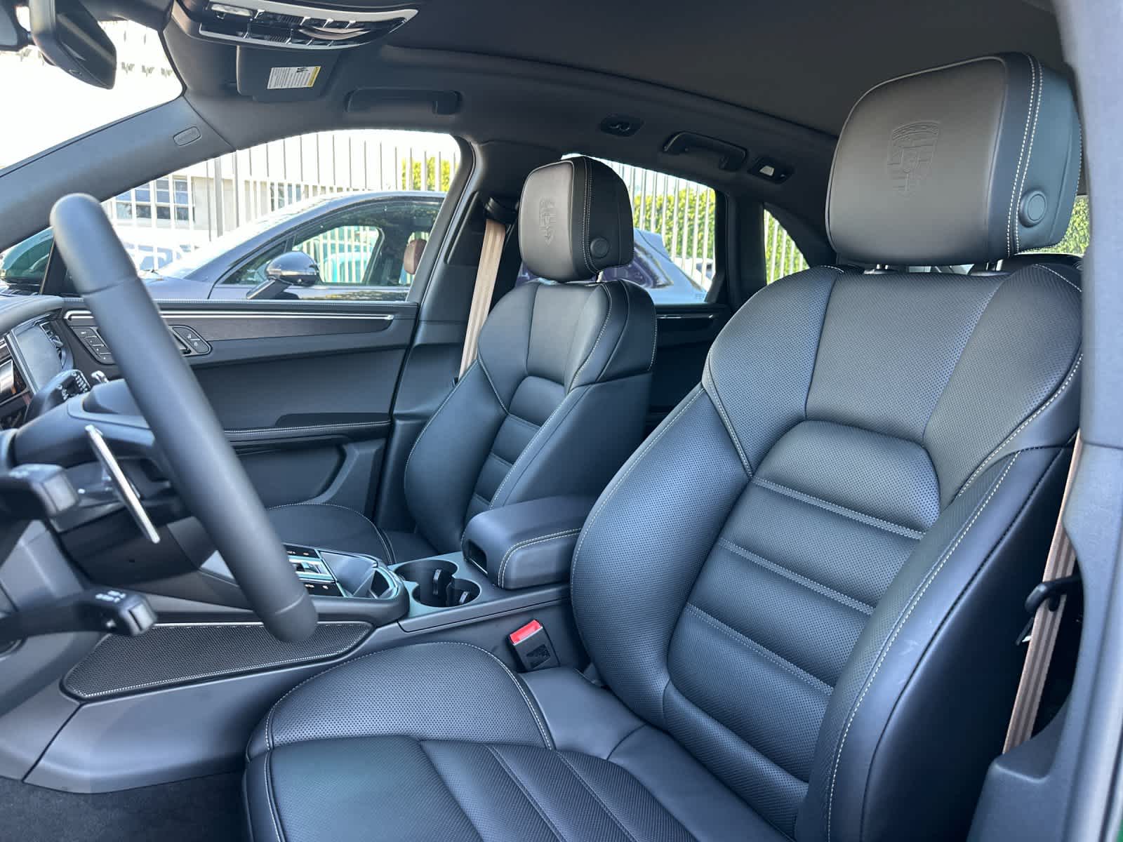 2026 Porsche Macan Macan GTS