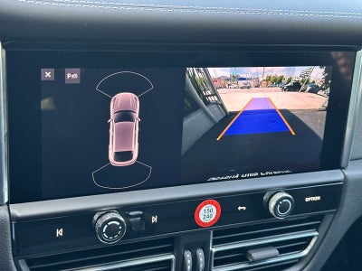 2026 Porsche Macan Macan GTS