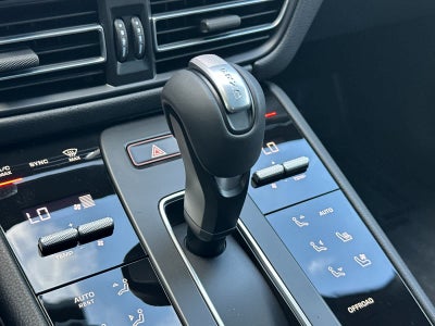 2026 Porsche Macan Macan GTS