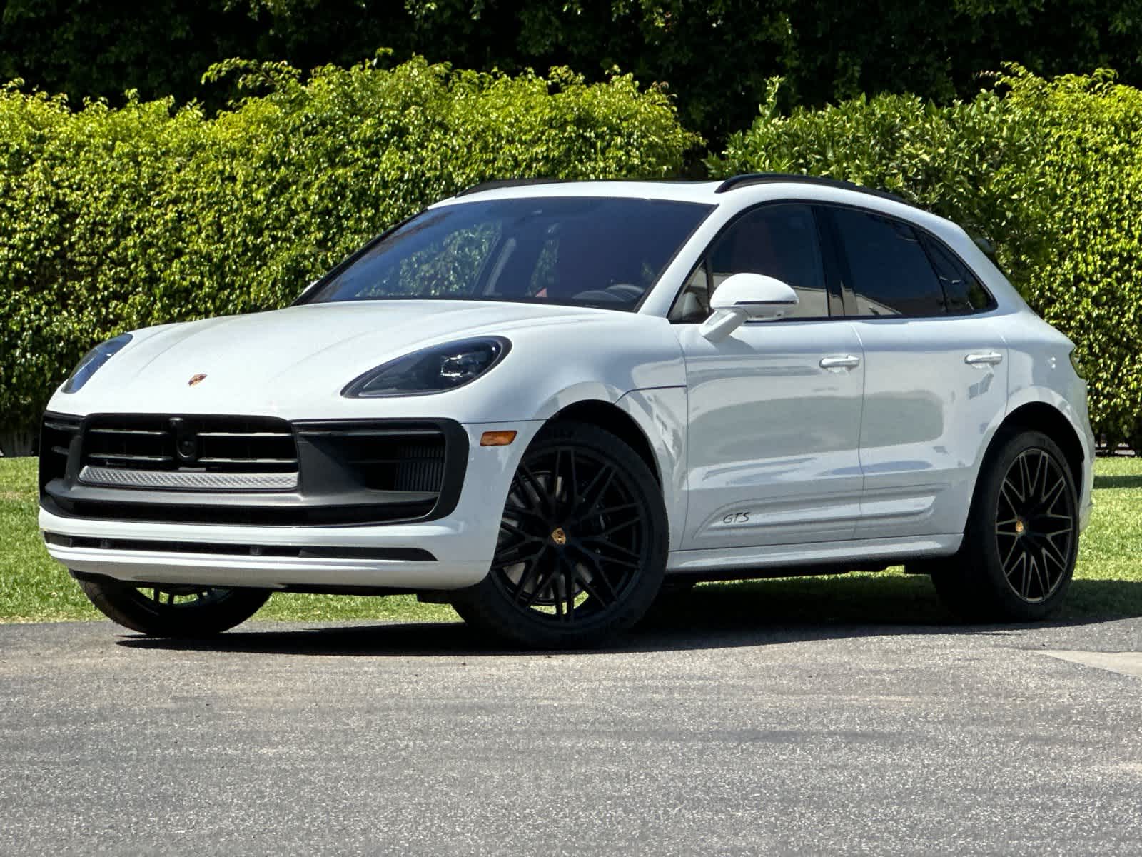 2026 Porsche Macan Macan GTS