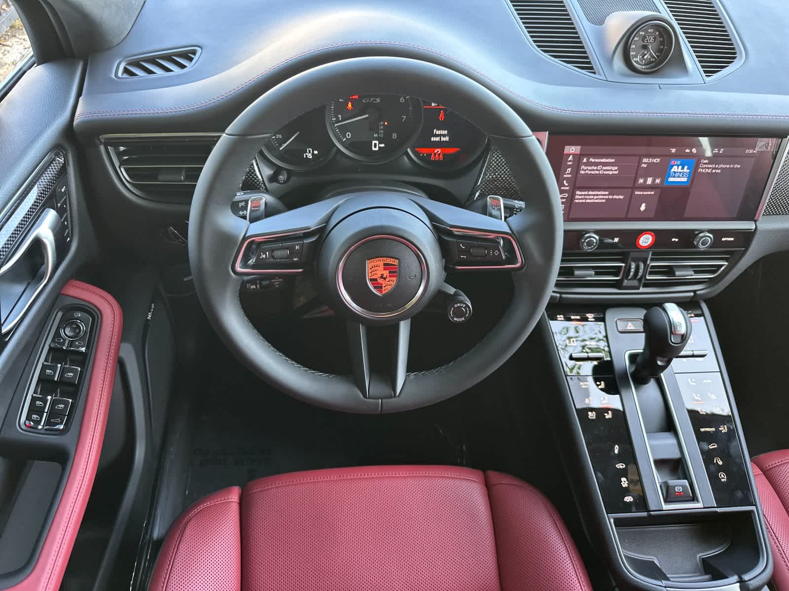 2026 Porsche Macan Macan GTS
