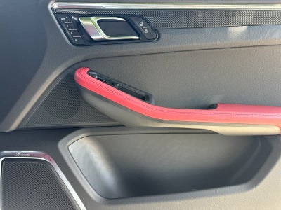 2026 Porsche Macan Macan GTS