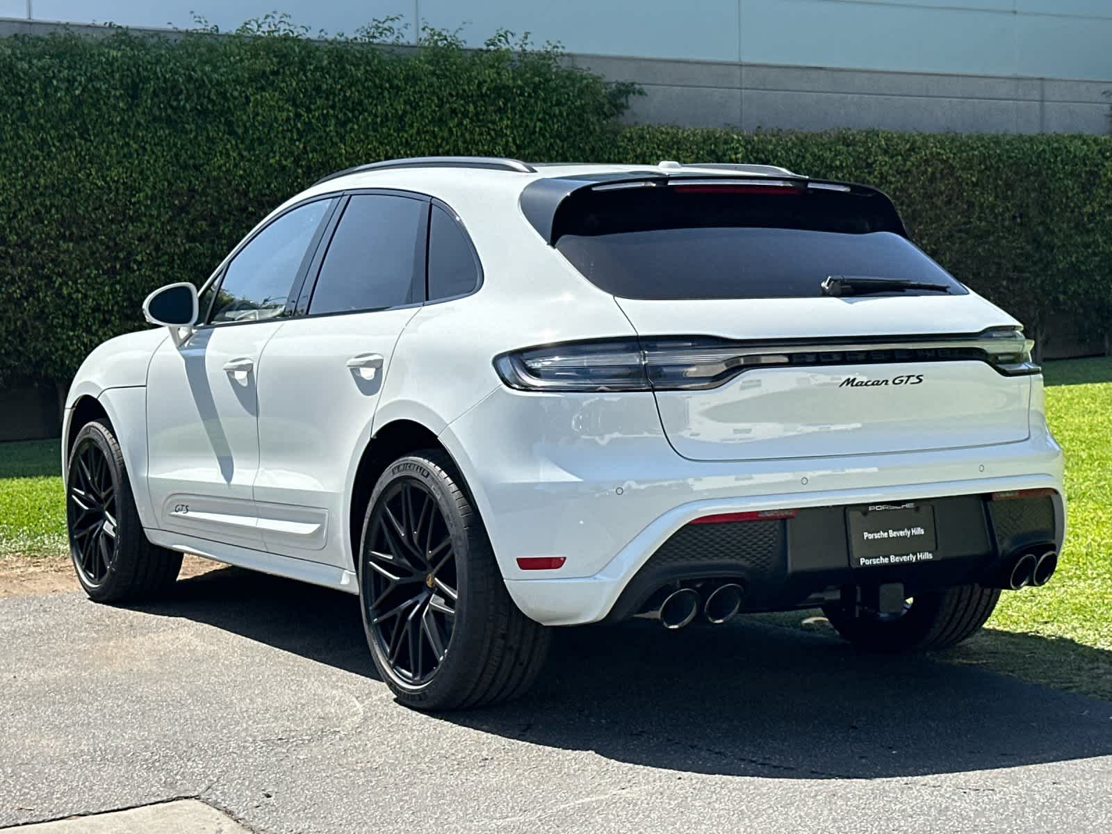 2026 Porsche Macan Macan GTS