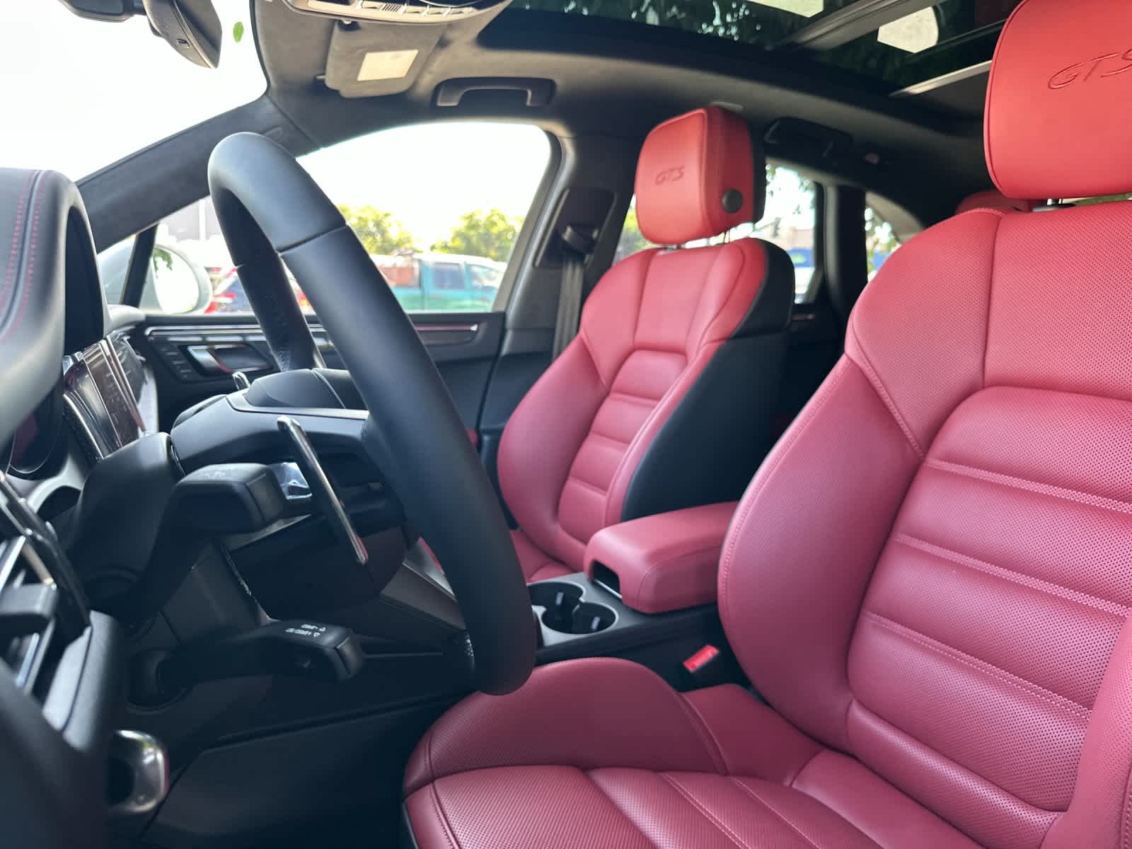 2026 Porsche Macan Macan GTS