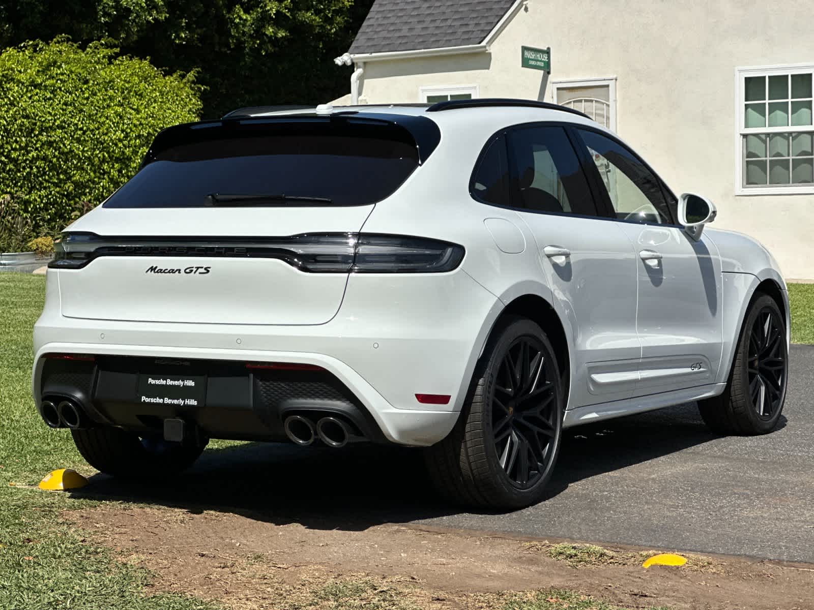 2026 Porsche Macan Macan GTS