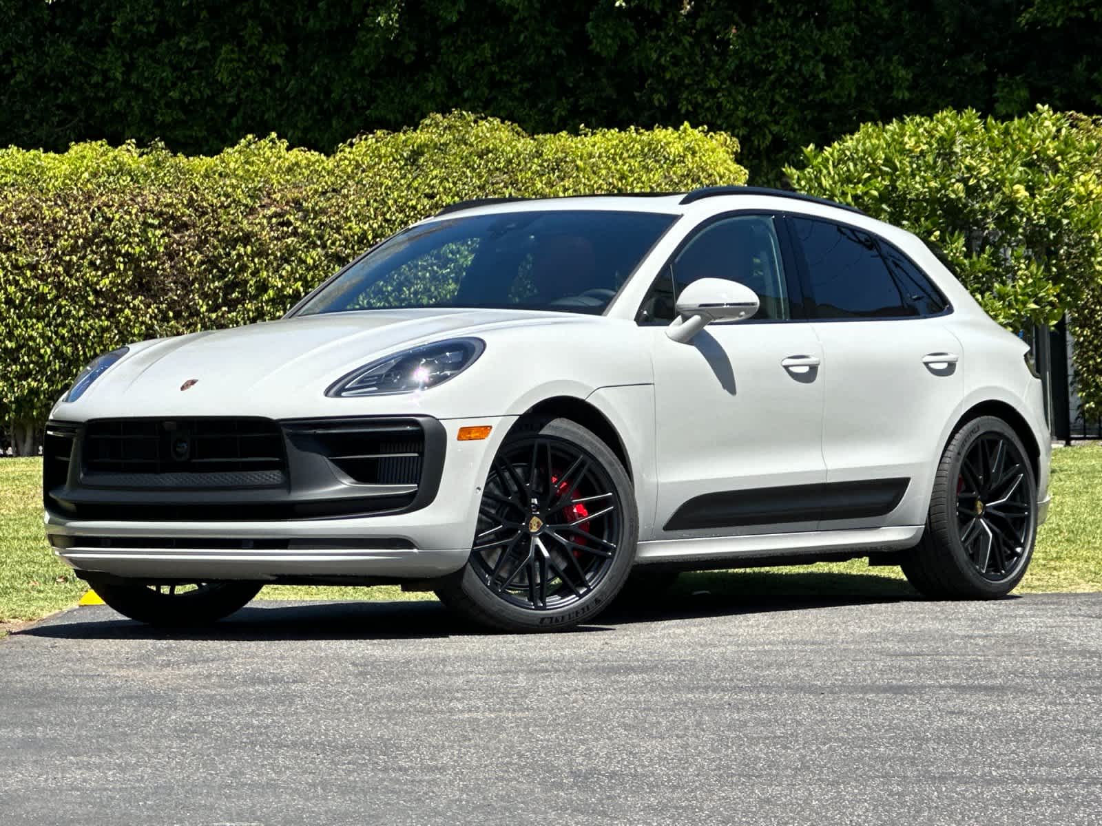 2026 Porsche Macan Macan GTS