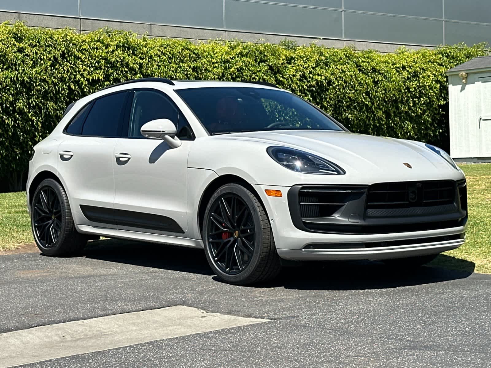 2026 Porsche Macan Macan GTS