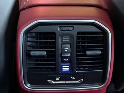 2026 Porsche Macan Macan GTS