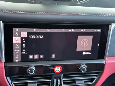 2026 Porsche Macan Macan GTS