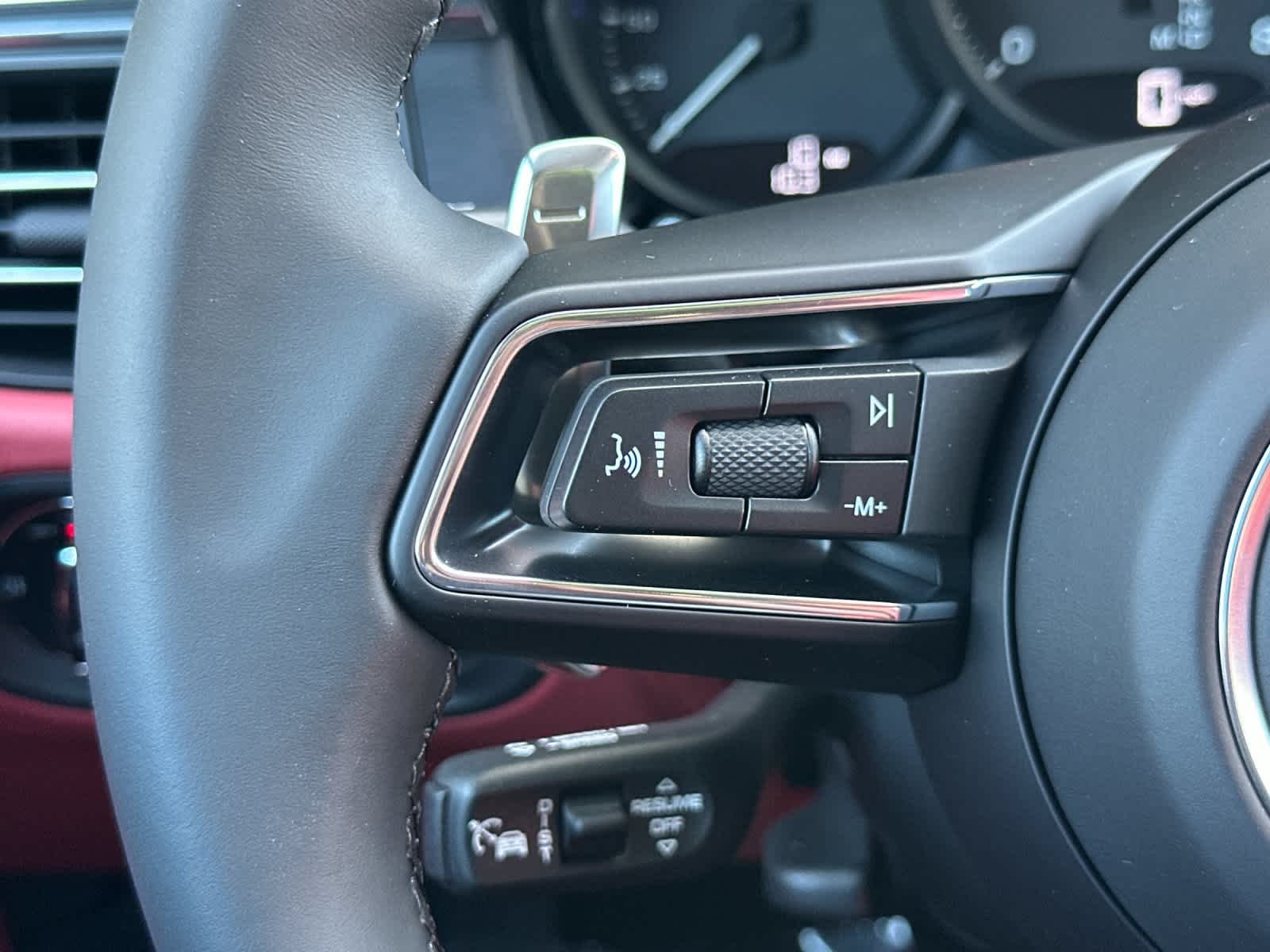 2026 Porsche Macan Macan GTS
