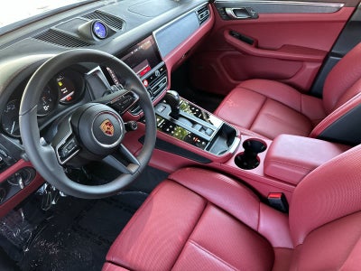 2026 Porsche Macan Macan GTS