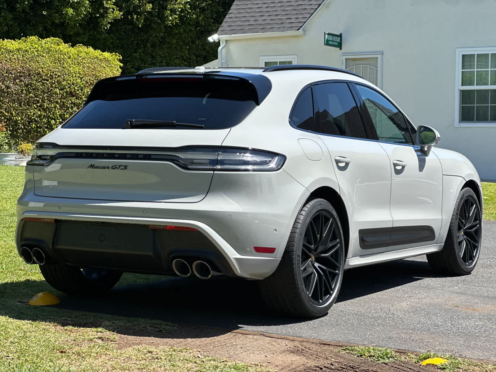 2026 Porsche Macan Macan GTS
