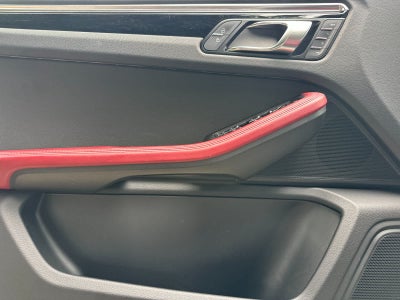 2022 Porsche Macan Macan GTS