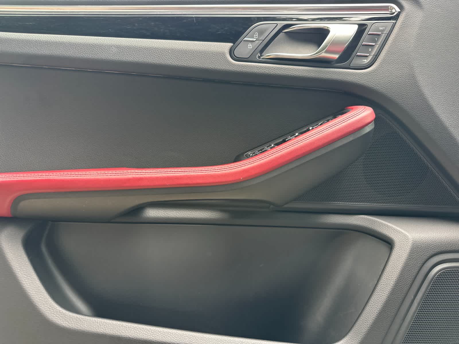 2022 Porsche Macan Macan GTS