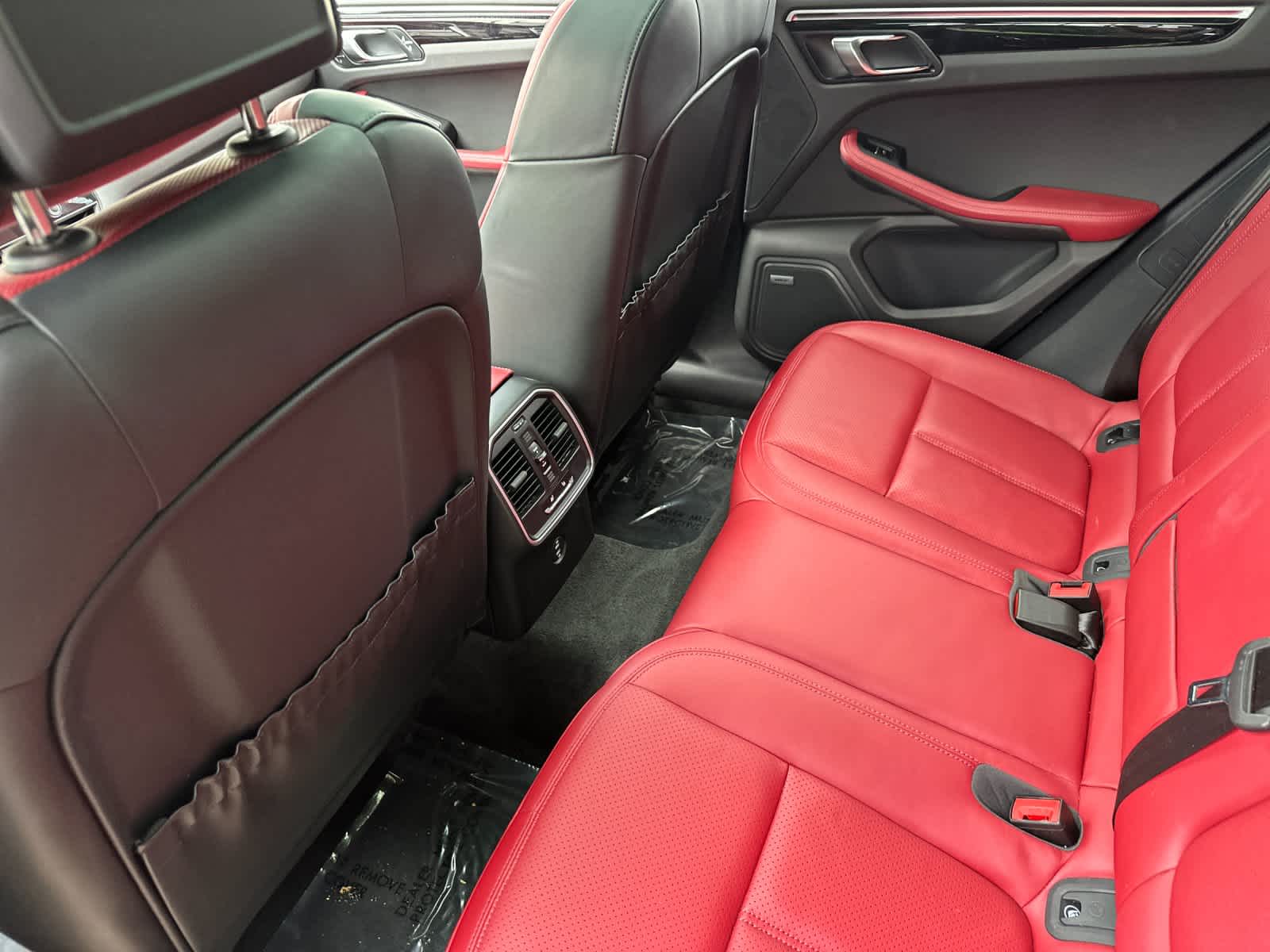 2022 Porsche Macan Macan GTS