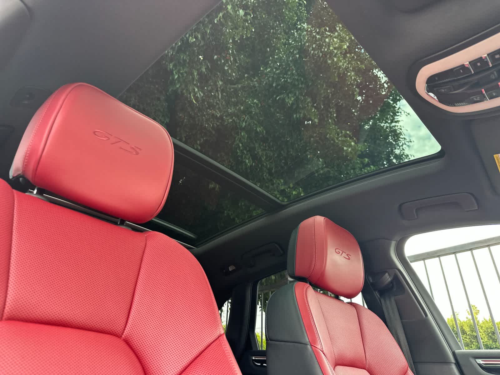 2022 Porsche Macan Macan GTS