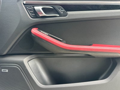 2022 Porsche Macan Macan GTS