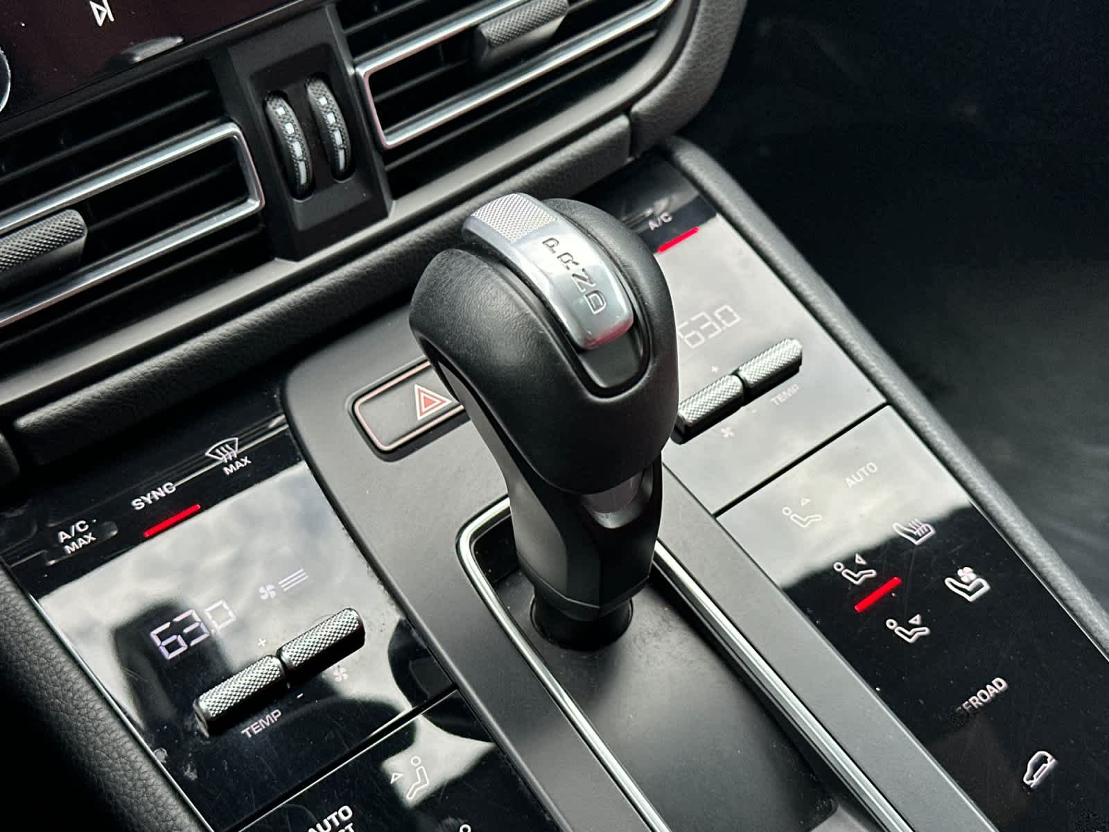 2022 Porsche Macan Macan GTS