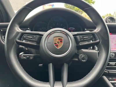 2022 Porsche Macan Macan GTS