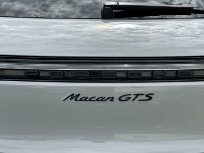 2022 Porsche Macan Macan GTS