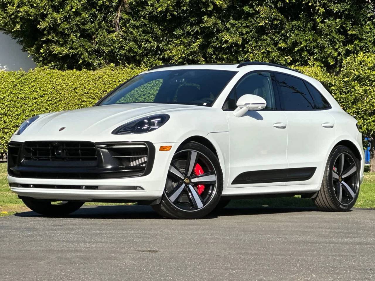 2025 Porsche Macan GTS