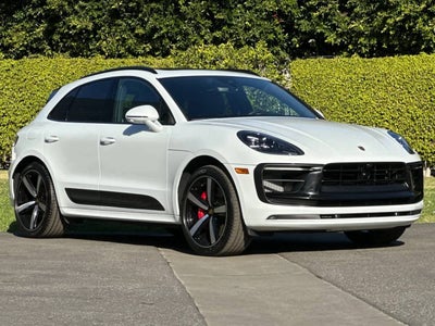 2025 Porsche Macan GTS