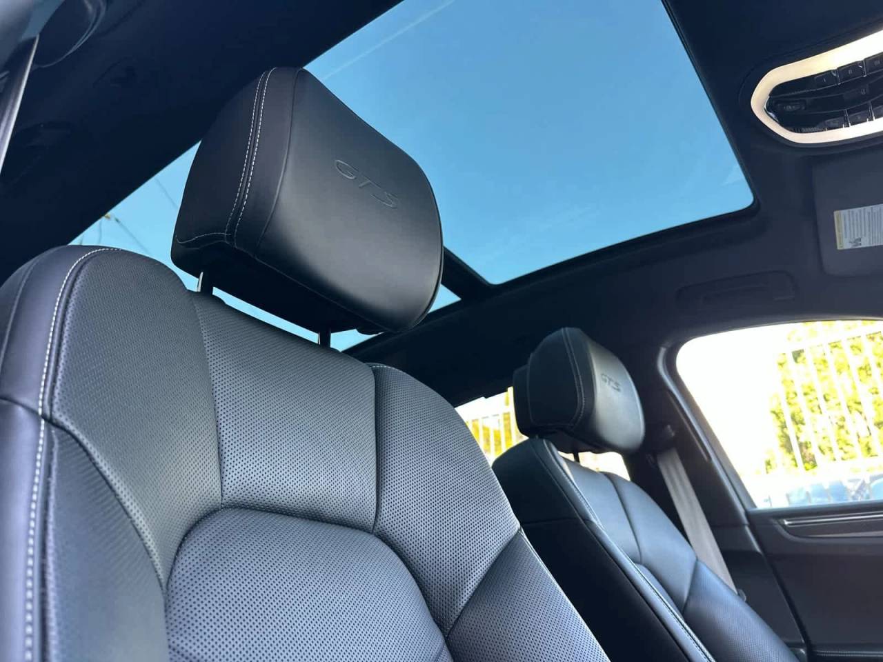 2025 Porsche Macan GTS