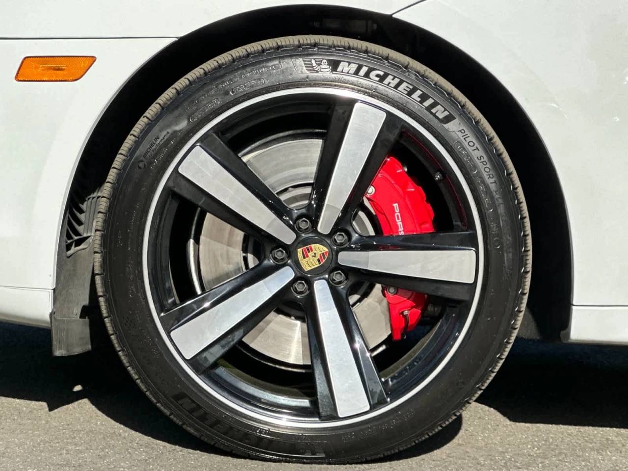 2025 Porsche Macan GTS