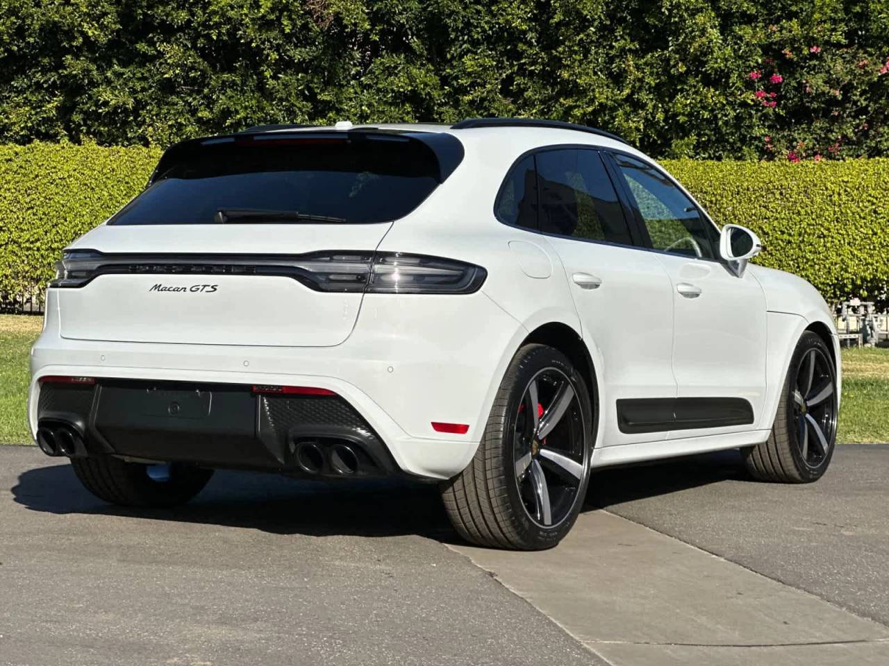 2025 Porsche Macan GTS
