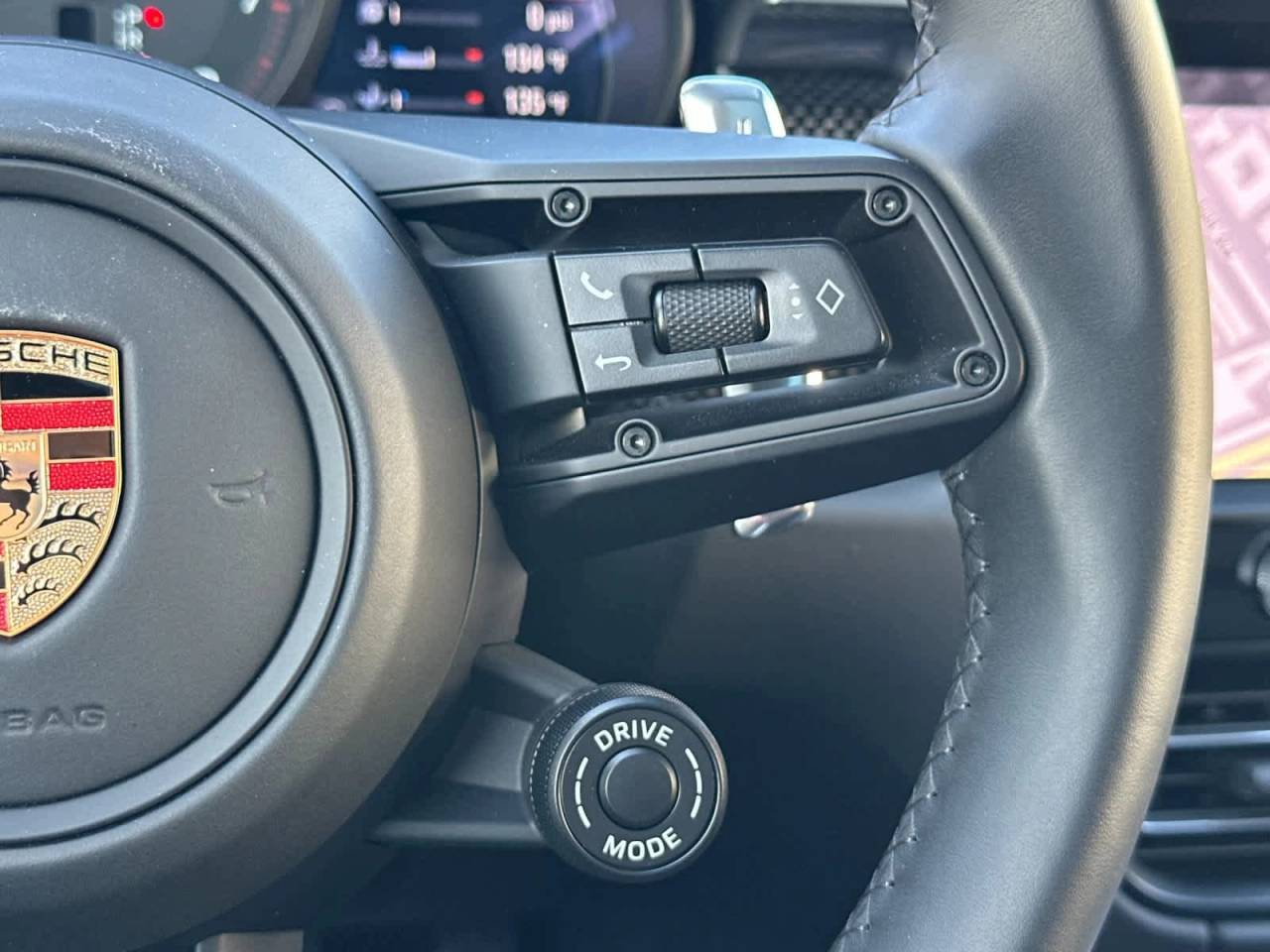 2025 Porsche Macan GTS