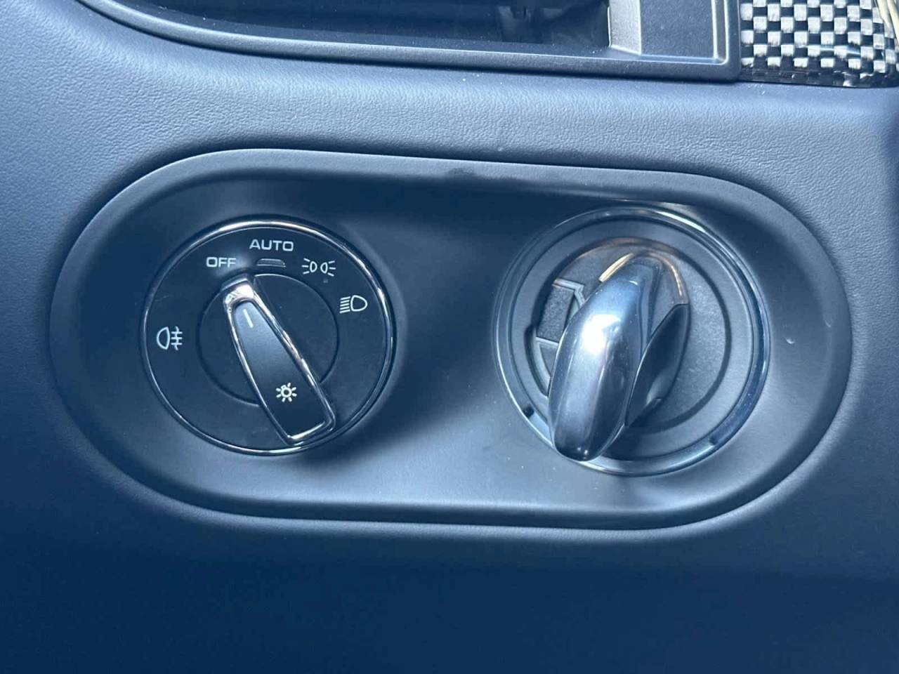 2025 Porsche Macan GTS